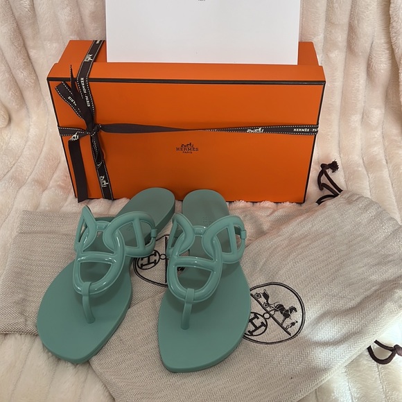 Hermes Slippers - Picture 4 of 10